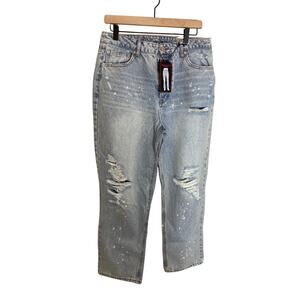 NWT No Boundaries Sz 13 Distressed High Rise Mom Jean